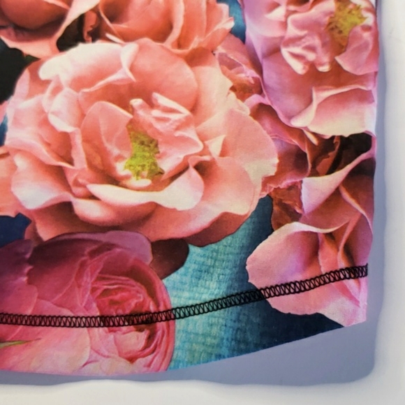 Lululemon Secret Garden roses sheer lightweight yoga racerback tank - Picture 6 of 7